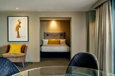 The Kinson — hotel room