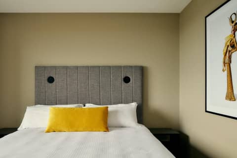 The Kinson — bedroom