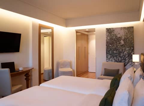 Titania Hotel — photo 4