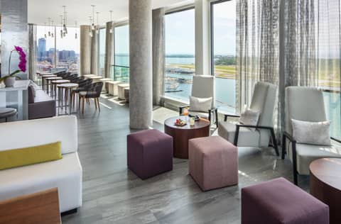 Hotel X Toronto, a Destination by Hyatt Hotel — photo 4