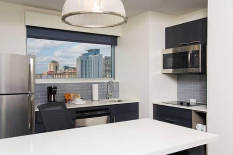 Hyatt House Austin/Downtown — photo 7