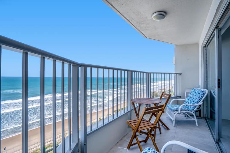 Pacific Plaza Apartments — balance & terrace