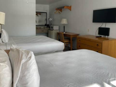 Motel 6 San Francisco CA Lombard Street — hotel room