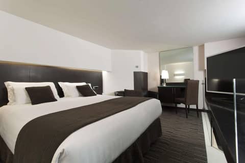 Best Western Plus Hotel Universo — hotel room