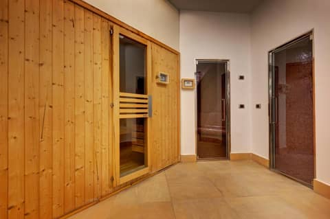 Best Western Plus Hotel Universo — recepcion & lobby