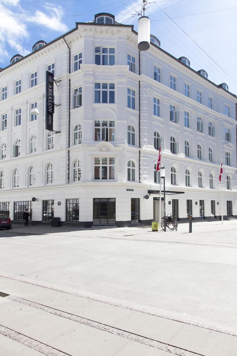 Absalon Hotel — building