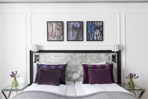 Absalon Hotel — bedroom