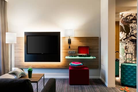 Moxy Glasgow SEC — photo 2