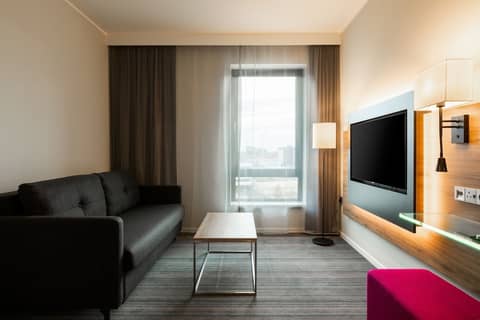 Moxy Glasgow SEC — photo 8