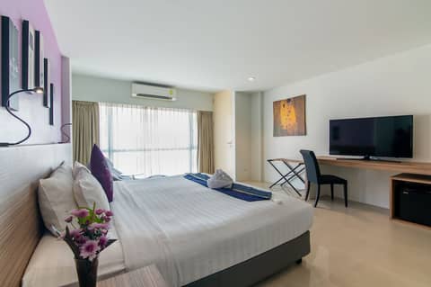 The Lantern Resorts Patong — photo 3