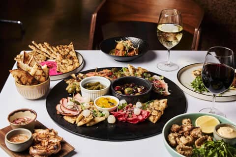 Flagstaff Gardens Hotel Melbourne — dining