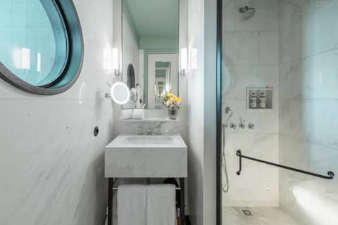The Editory Boulevard Aliados Hotel - Preferred Hotels — bathroom
