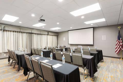 Hampton Inn Pittsburgh/West Mifflin — photo 5