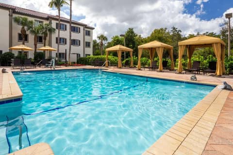 Hawthorn Extended Stay by Wyndham Naples — photo 5