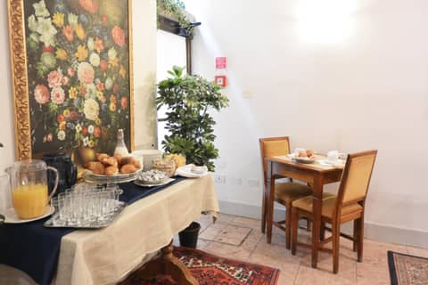 Hotel San Zulian — dining
