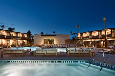V Capri Palm Springs, a Dolce by Wyndham — photo 2