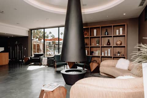 V Capri Palm Springs, a Dolce by Wyndham — photo 7
