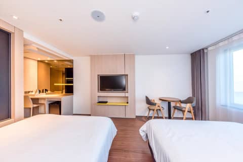 The First70 Hotel — photo 4
