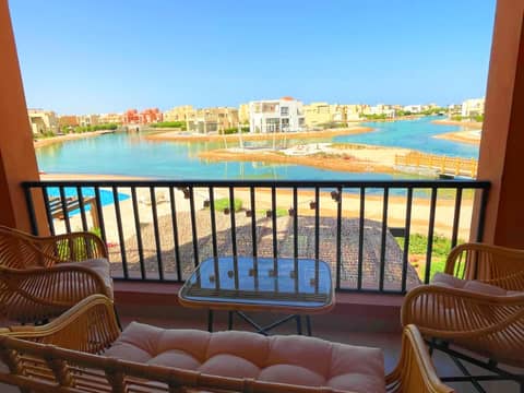Boho Chic - Scenic Lagoon View at Tawila Gouna — balance & terrace