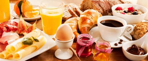 Lancaster Hall Hotel — breakfast buffet