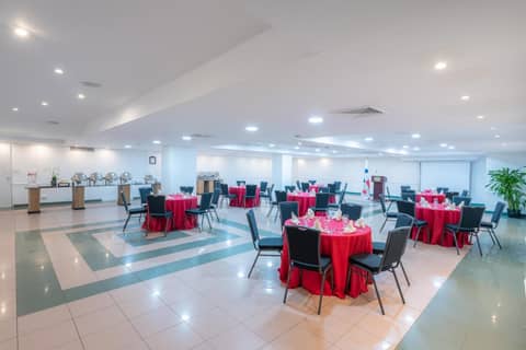 Hotel Faranda Express Soloy and Casino, a member of Radisson Individuals — photo 9