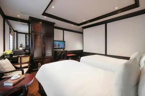MAY DE VILLE Crown Hotel — photo 5