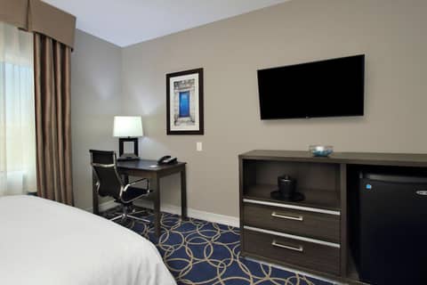 Holiday Inn Express and Suites Houston North - IAH Area by IHG — photo 2