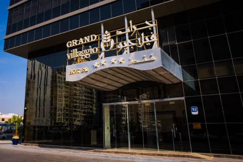 Grand Villaggio Hotel Abu Dhabi — hotel building