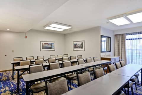 Hampton Inn Memphis-Poplar — photo 5