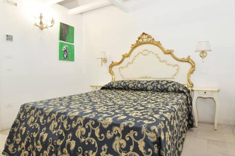 Al Mascaron Ridente — hotel room