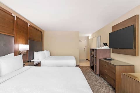 Best Western Plus Kansas City Sports Complex Hotel — photo 3