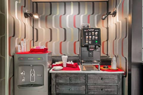 Best Western Plus Kansas City Sports Complex Hotel — photo 6