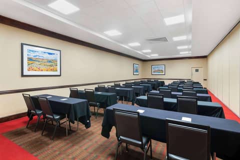 Best Western Plus Kansas City Sports Complex Hotel — photo 7