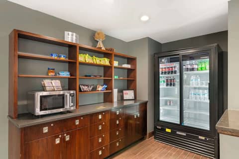 Best Western Plus Kansas City Sports Complex Hotel — photo 9