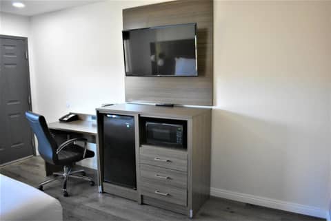 Signature Anaheim Maingate — photo 7