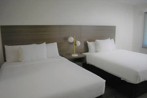 Signature Anaheim Maingate — photo 9