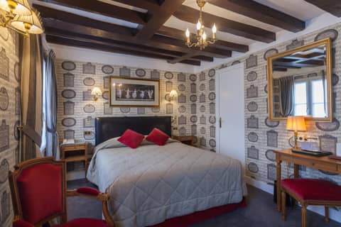 Grand Hôtel de L'Univers Saint-Germain — hotel room
