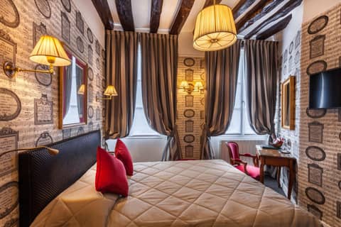 Grand Hôtel de L'Univers Saint-Germain — hotel room