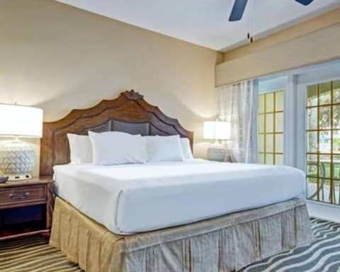 Summer Bay Orlando MOD Collection by Sonesta — hotel room