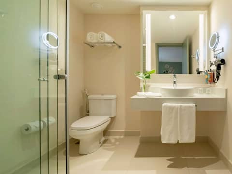 Grand Mercure Rio de Janeiro Copacabana — bathroom