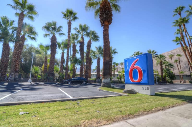 Motel 6-Palm Springs, CA - East - Palm Canyon — building