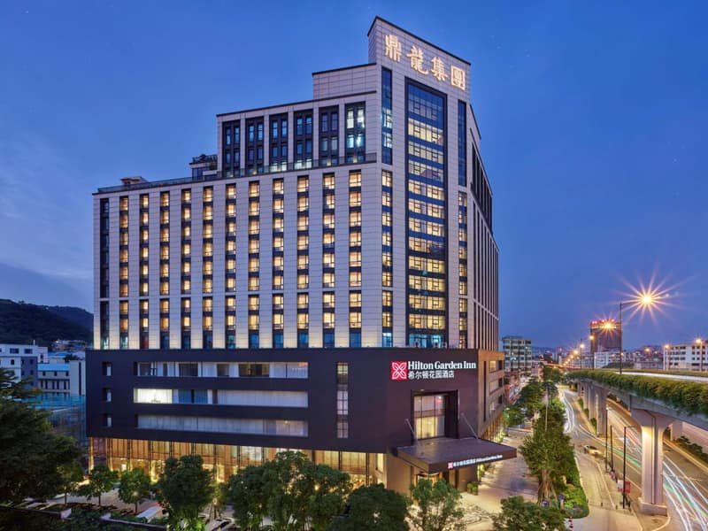 Hilton Garden Inn Guangzhou Tianhe — building