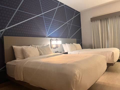 Comfort Suites Louisville Airport — photo 4