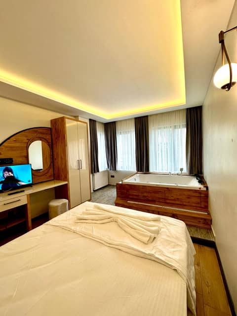 Newalla Hotel Old City — hotel room