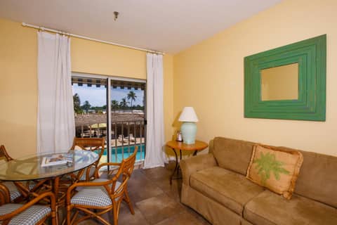 Naples Garden Inn — photo 3