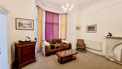 The Guards Hotel — photo 6
