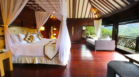 Kupu Kupu Barong Villas and Tree Spa — hotel room