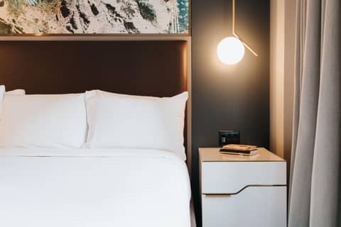 Renaissance Saint Elm Dallas Downtown Hotel — photo 8