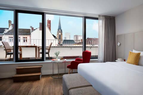Avani Frankfurt City Hotel — hotel room