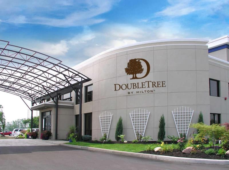 DoubleTree by Hilton Buffalo-Amherst — building